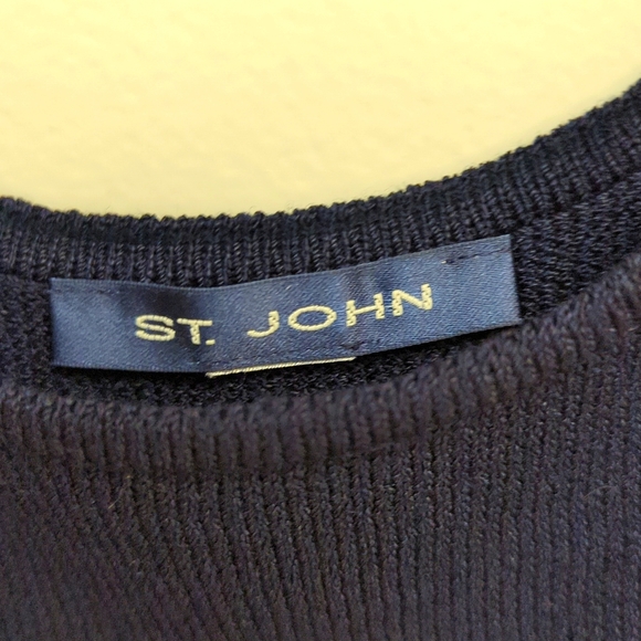 Pretty Navy Saint John Shell - Picture 2 of 2